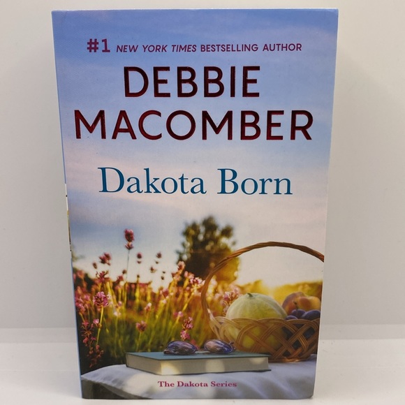 Debbie Macomber Bundle 6 Novels Romance Dakota Home Dakota Born Always Dakota - Picture 5 of 13
